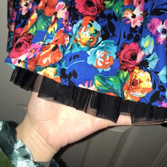 Rainbow Flower Dress 🌼 - Picture 3 of 5